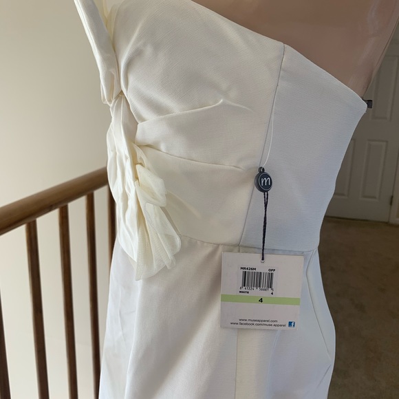 Whit new with tag dress. - Picture 5 of 5